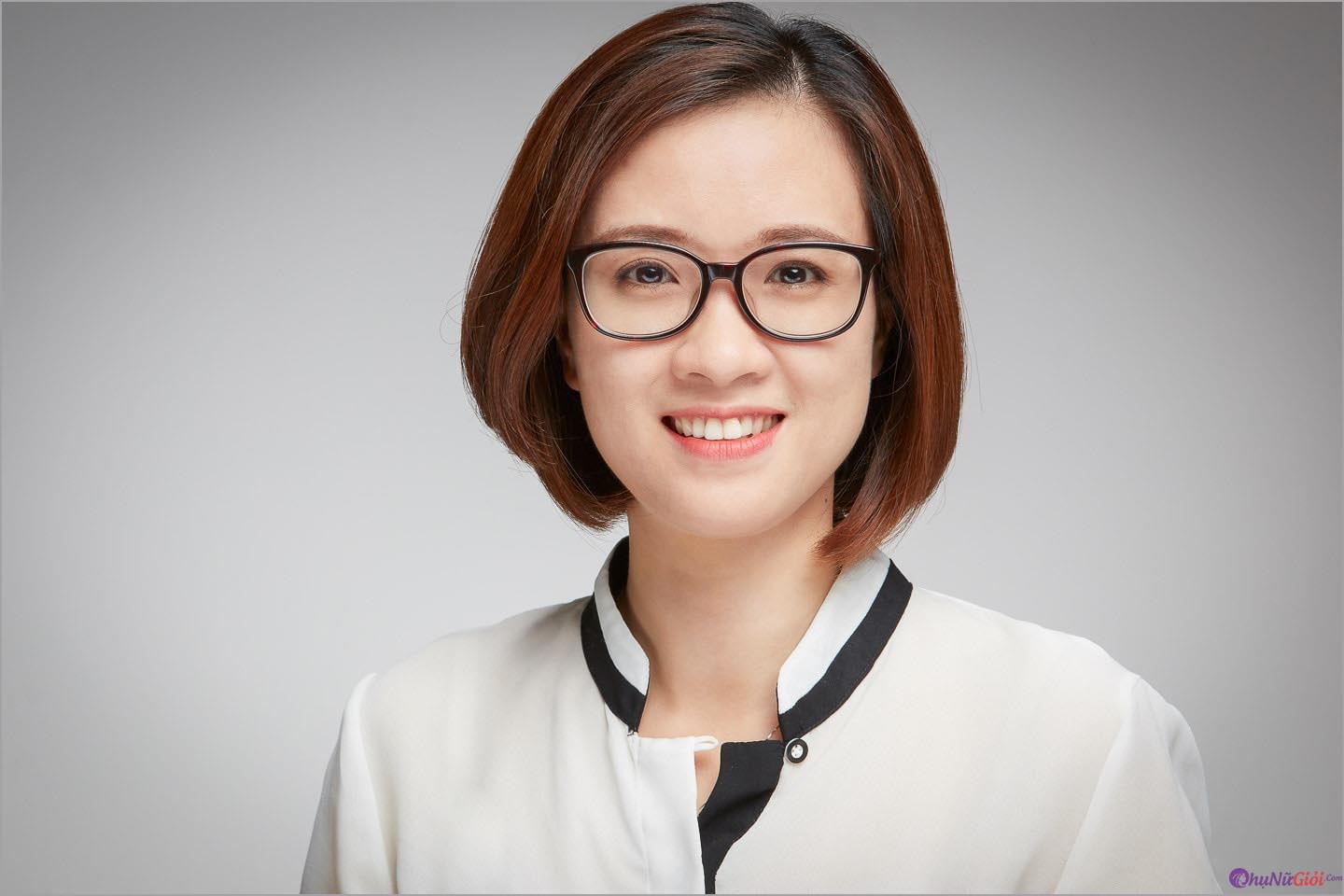 Bật mí 10 dịch vụ ghép ảnh chân dung tại Hà Nội giá rẻ cập nhật năm 2025-2026