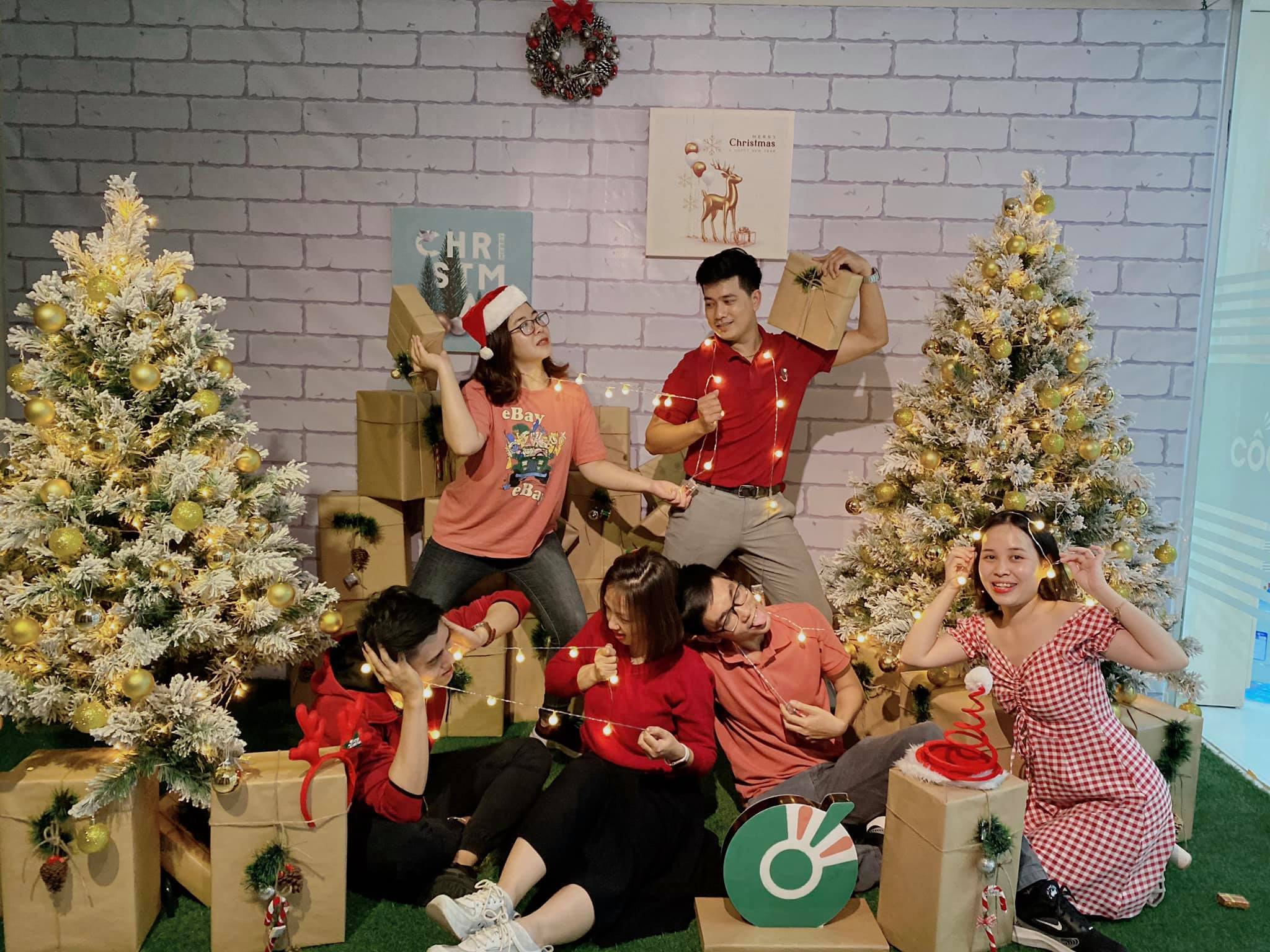 Gợi ý concept chụp ảnh Noel cho gia đình tuyệt đẹp Gợi ý concept chụp ảnh Noel cho gia đình tuyệt đẹp