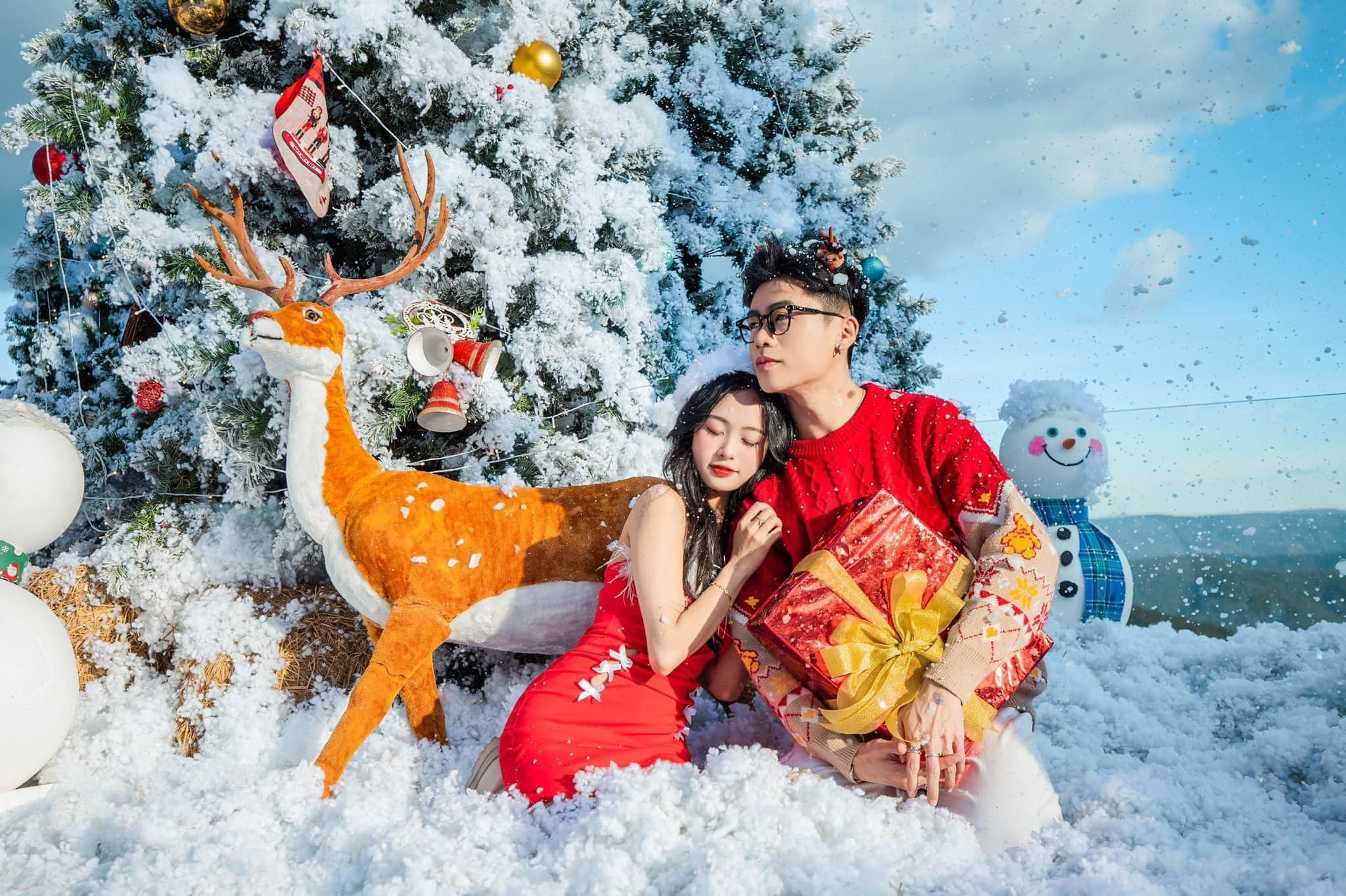 Top concept noel cho couple cực ngọt – lưu giữ khoảnh khắc mùa lễ hội