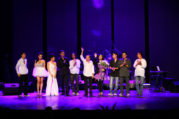 Year End Party tại Huế ấm cúng và nhiều cảm xúc cuối năm Year End Party tại Huế ấm cúng và nhiều cảm xúc cuối năm