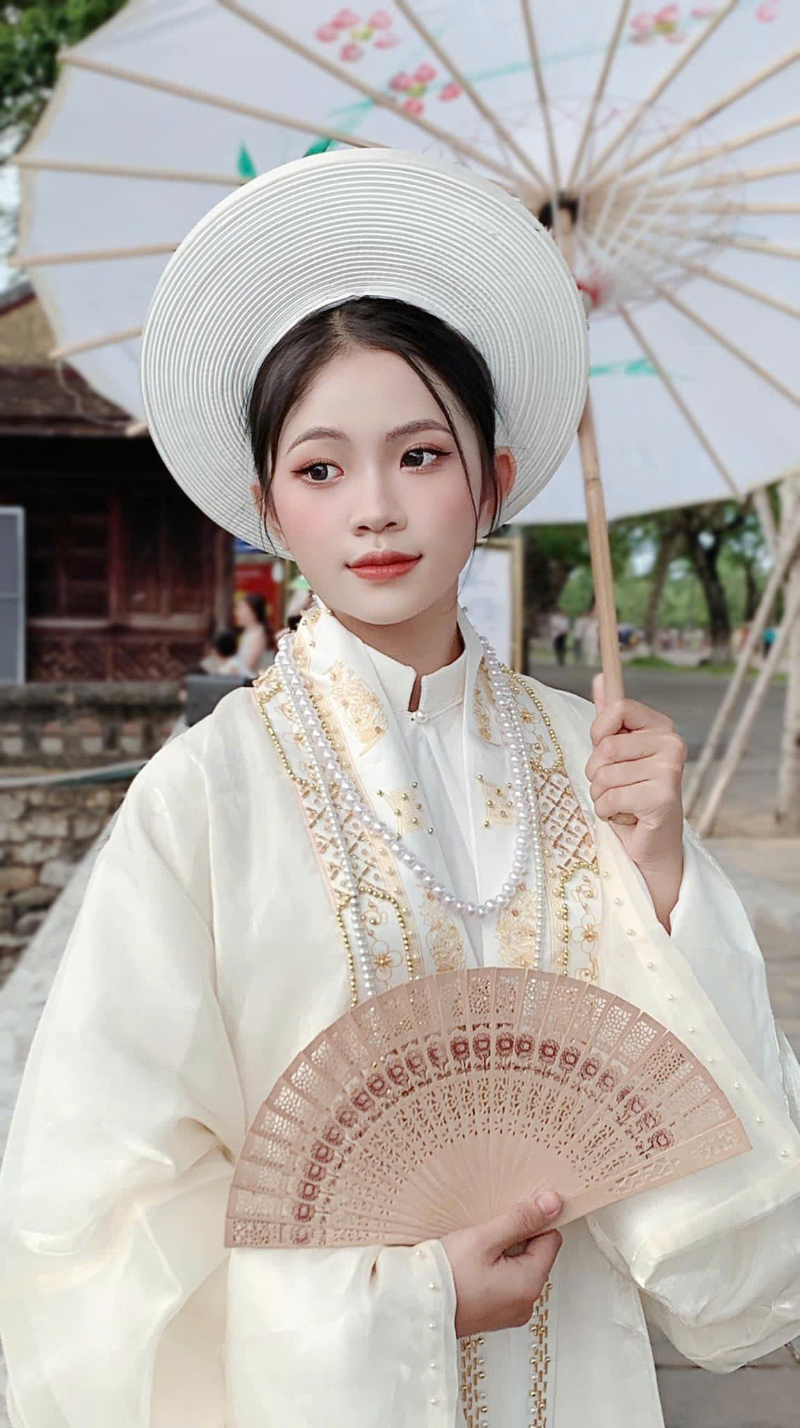 Chụp ảnh Tết 2026 miễn phí tại Huế với không gian cổ kính