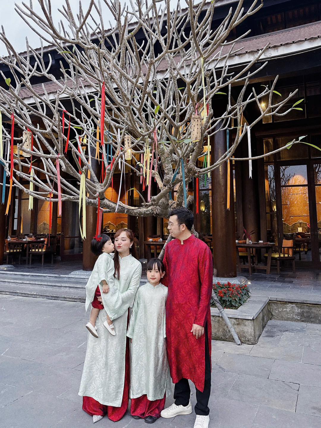 Báo giá chụp hình gia đình Tết 2026 tại TP.HCM mới nhất & chi tiết Báo giá chụp hình gia đình Tết 2026 tại TP.HCM mới nhất & chi tiết