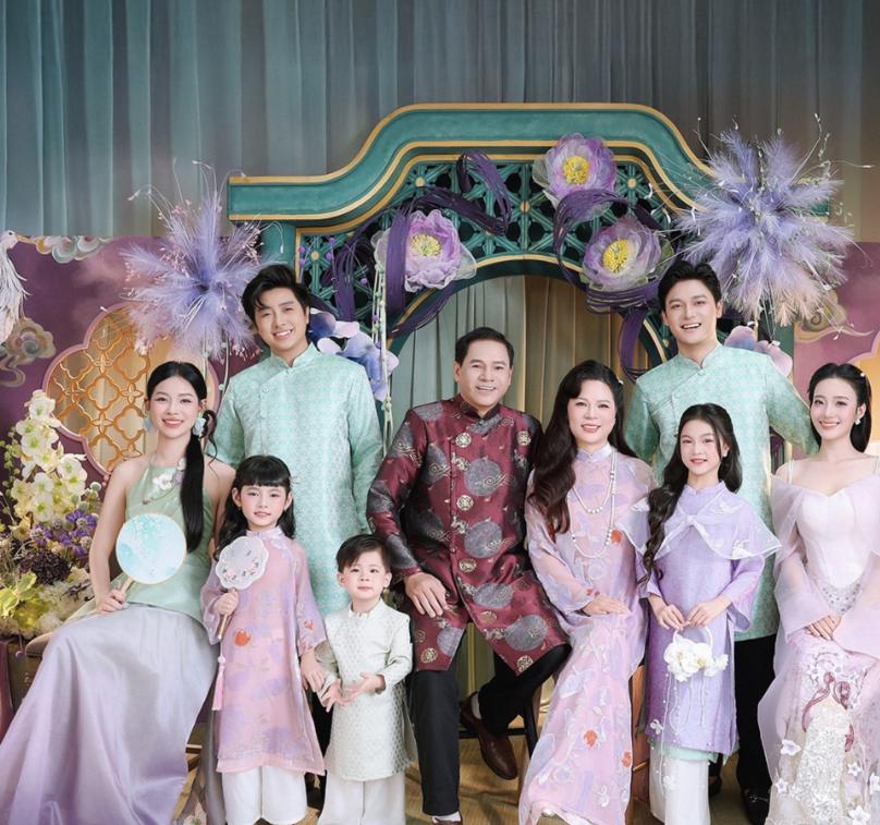 Báo giá chụp hình gia đình Tết 2026 tại TP.HCM mới nhất & chi tiết Báo giá chụp hình gia đình Tết 2026 tại TP.HCM mới nhất & chi tiết