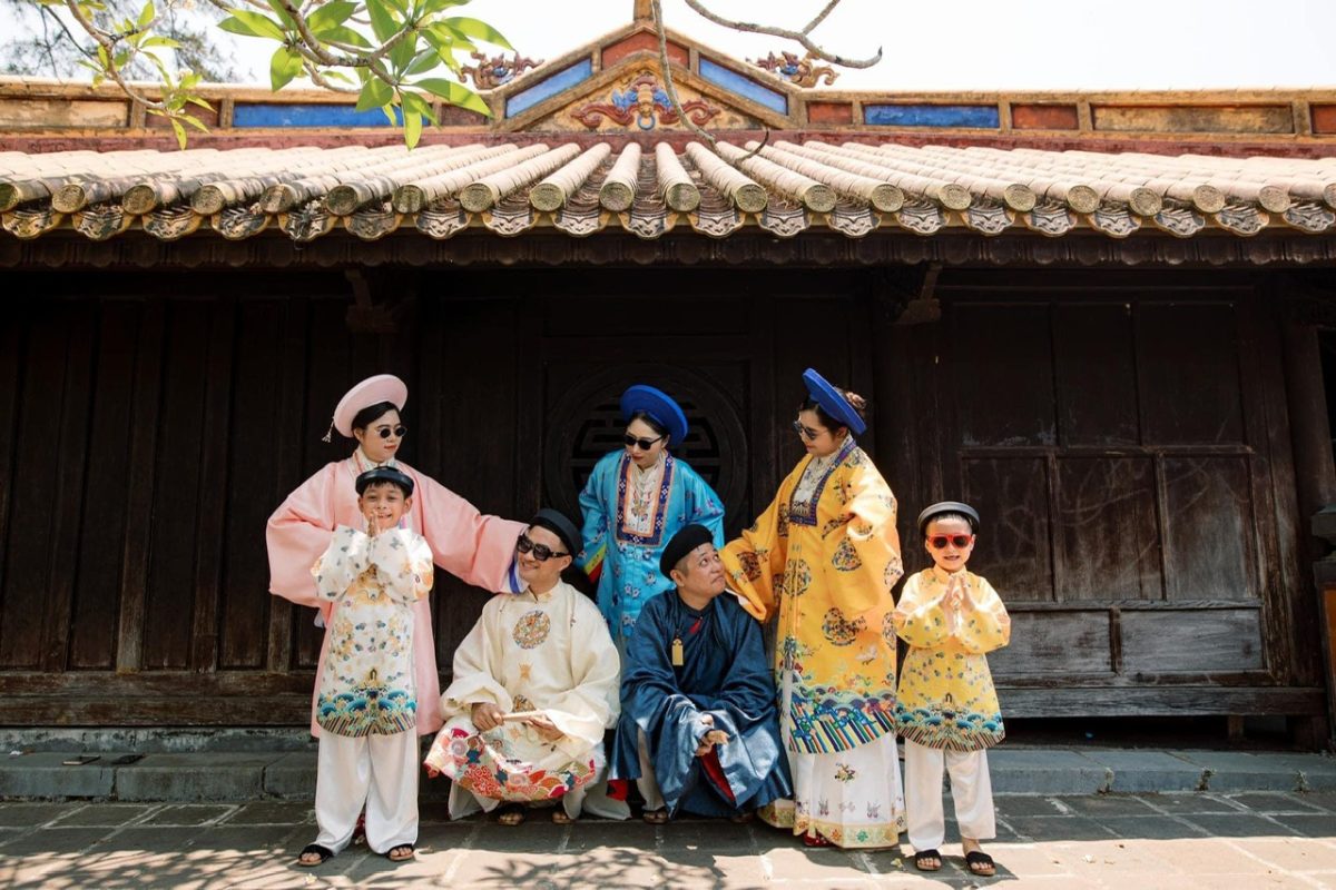 Chụp Ảnh Gia Đình 2026 Tại Huế: Concept Cổ Kính Đẹp Nhất Năm