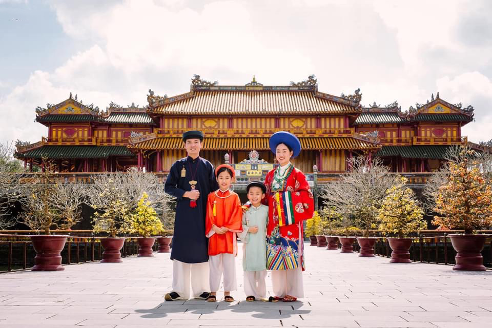 Chụp Ảnh Gia Đình 2026 Tại Huế: Concept Cổ Kính Đẹp Nhất Năm