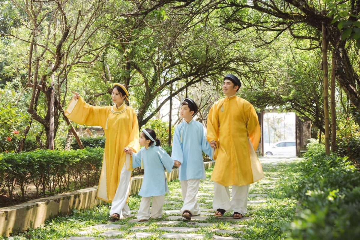 Chụp Ảnh Gia Đình 2026 Tại Huế: Concept Cổ Kính Đẹp Nhất Năm