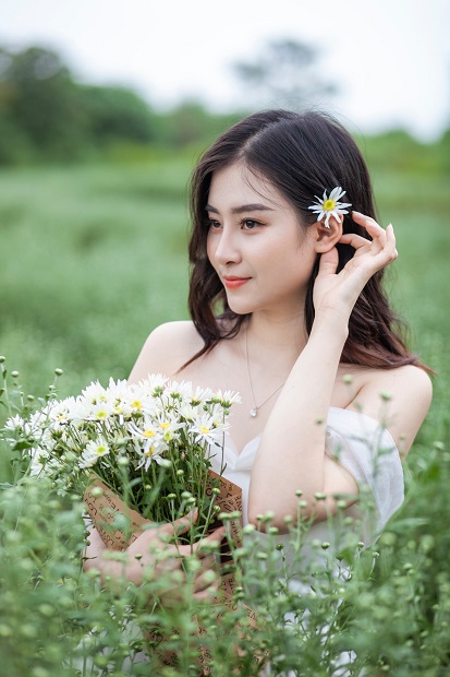 Kinh nghiệm chụp ảnh chân dung ngoại cảnh cho người không biết tạo dáng