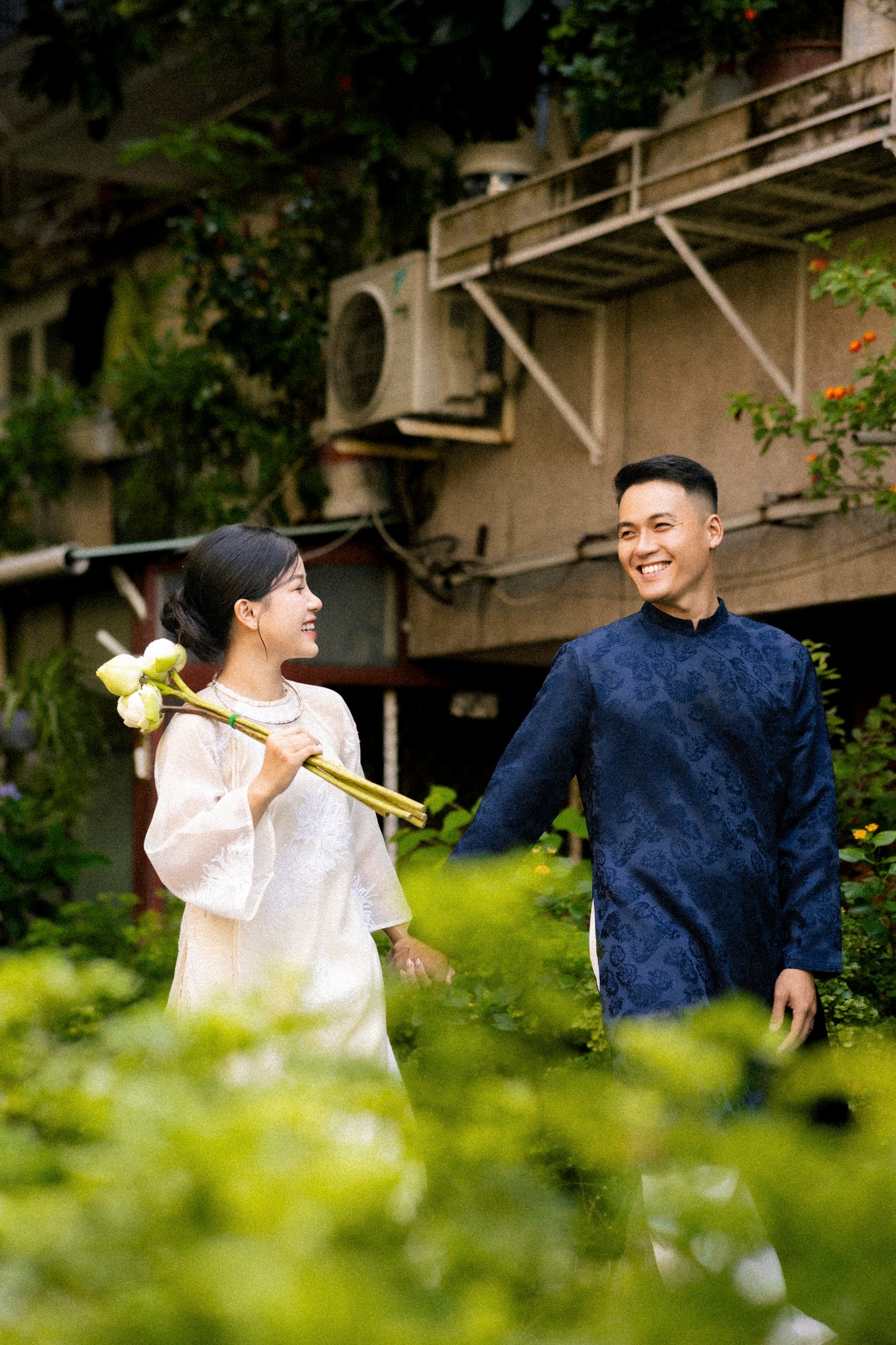 Chụp ảnh cưới áo dài với phong cách tối giản 2026: Xu hướng và Ý tưởng