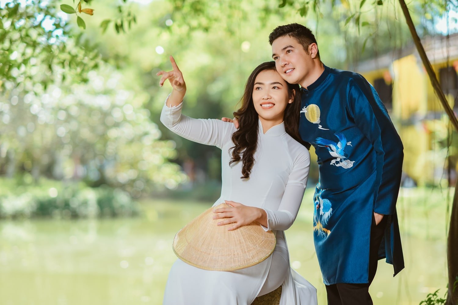 Kinh nghiệm chụp couple áo dài đẹp tại TPHCM 2026 Kinh nghiệm chụp couple áo dài đẹp tại TPHCM 2026