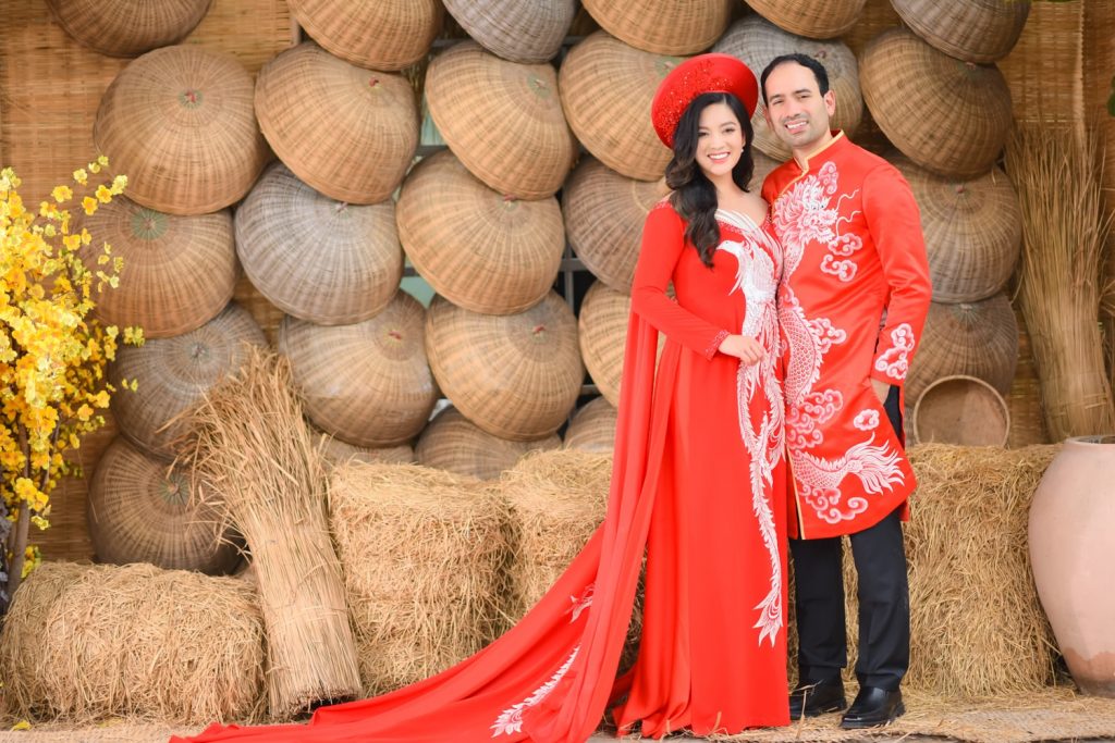 Kinh nghiệm chụp couple áo dài đẹp tại TPHCM 2026 Kinh nghiệm chụp couple áo dài đẹp tại TPHCM 2026