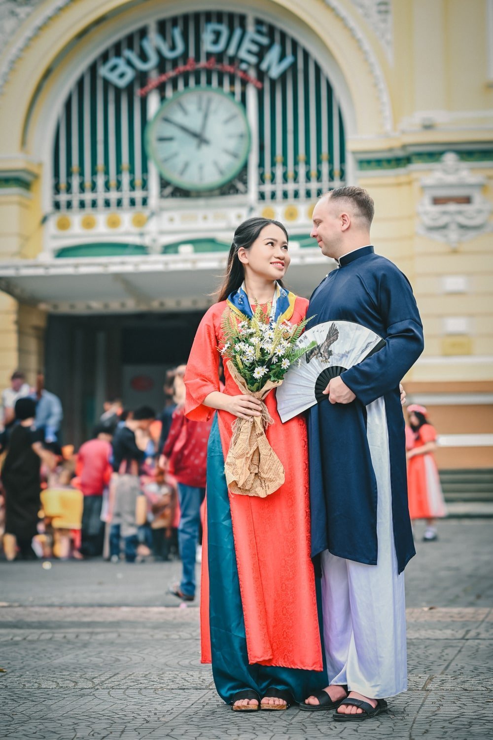 Kinh nghiệm chụp couple áo dài đẹp tại TPHCM 2026 Kinh nghiệm chụp couple áo dài đẹp tại TPHCM 2026