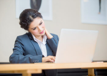 Bài tập giảm đau vai gáy hiệu quả