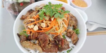 Top 10 quán bún thịt nướng ngon nhất ở Huế