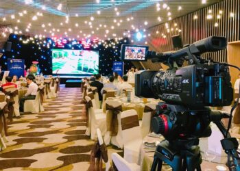 quay chụp sự kiện