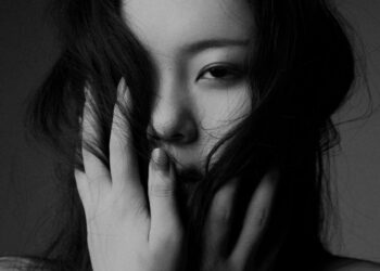 chụp hình nghệ thuật trắng đen 2