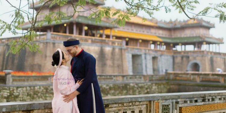 Kinh nghiệm chụp ảnh cưới ngoại cảnh cần lưu ý những gì vào tháng 8/2025