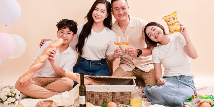 Chụp ảnh gia đình tại studio: sang trọng và hiện đại